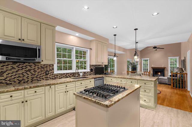 5302 LAKEVALE TER, Bowie, MD 20720