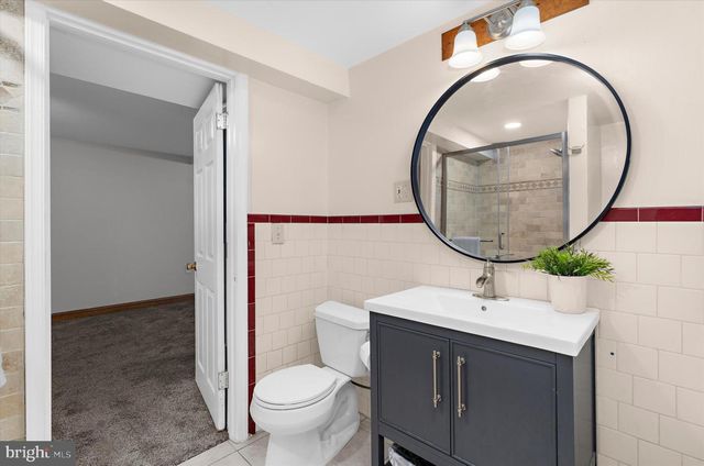 5302 LAKEVALE TER, Bowie, MD 20720