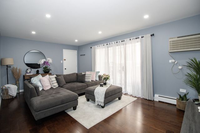 6466 N Northwest Highway C1, Chicago, IL 60631