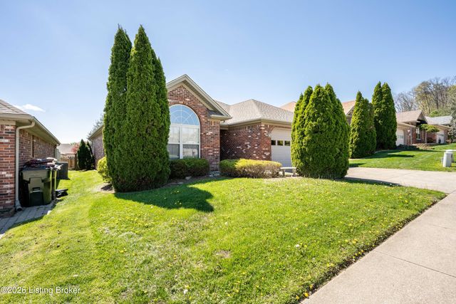 3035 Barrington Ct, New Albany, IN 47150