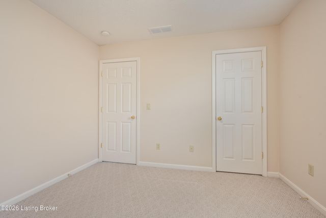 3035 Barrington Ct, New Albany, IN 47150