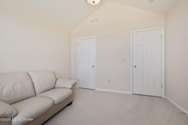 3035 Barrington Ct, New Albany, IN 47150