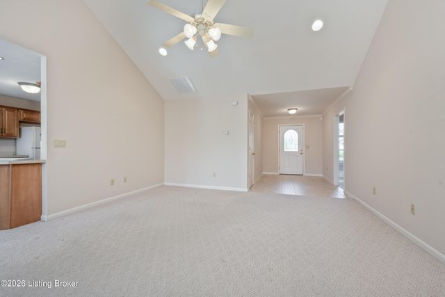 3035 Barrington Ct, New Albany, IN 47150