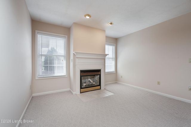 3035 Barrington Ct, New Albany, IN 47150