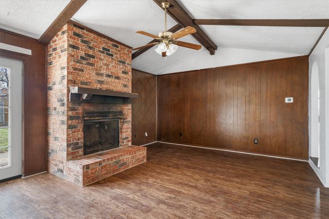 7537 Folkstone Drive, Forest Hill, TX 76140