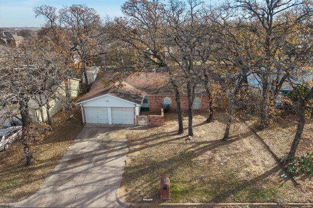 7537 Folkstone Drive, Forest Hill, TX 76140