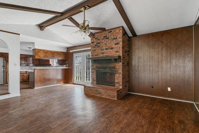 7537 Folkstone Drive, Forest Hill, TX 76140