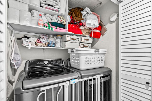 105 Queens Gate Court, Central Point, OR 97502