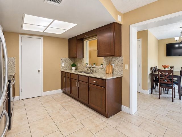 77 HARNESS LANE, Kissimmee, FL 34743