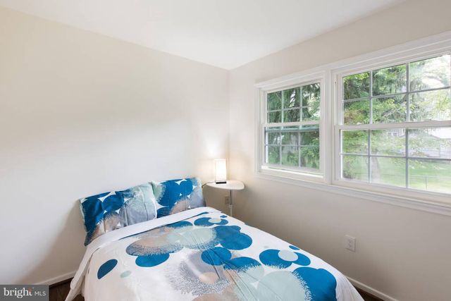 1618 PALM SPRINGS DR, Vienna, VA 22182