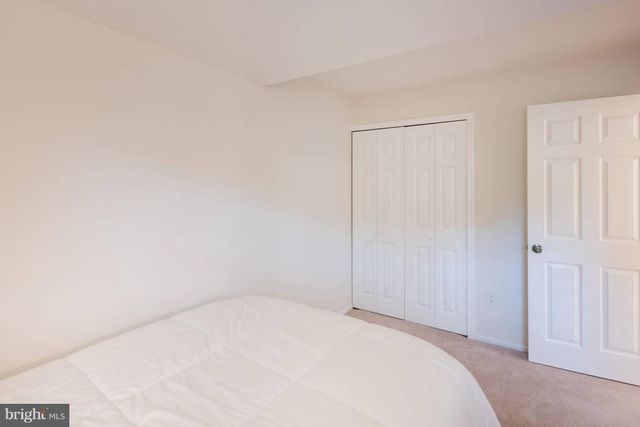 1618 PALM SPRINGS DR, Vienna, VA 22182