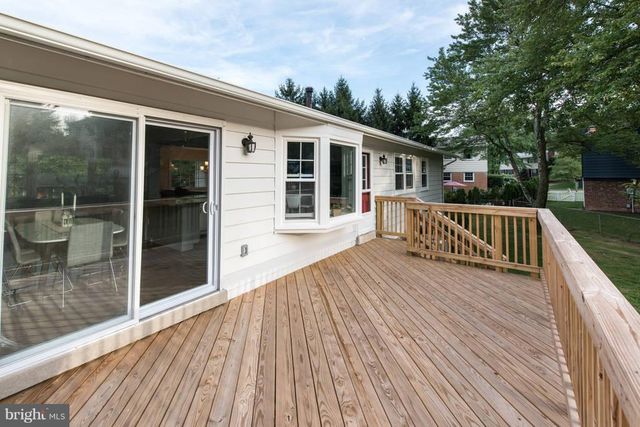 1618 PALM SPRINGS DR, Vienna, VA 22182