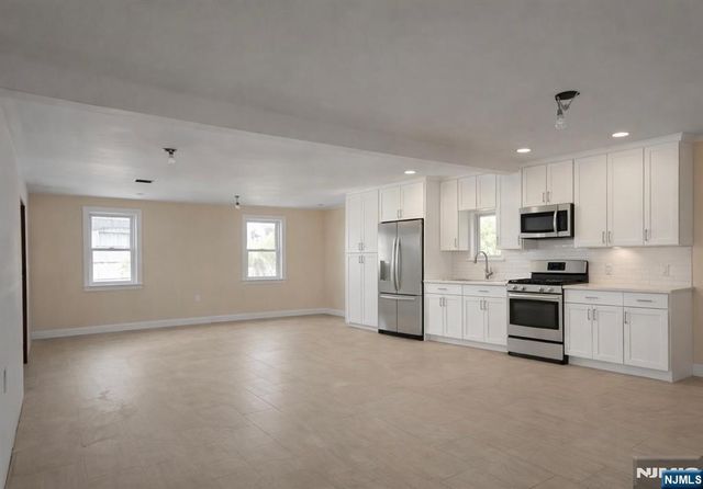 80 Union Place, Ridgefield Park, NJ 07660