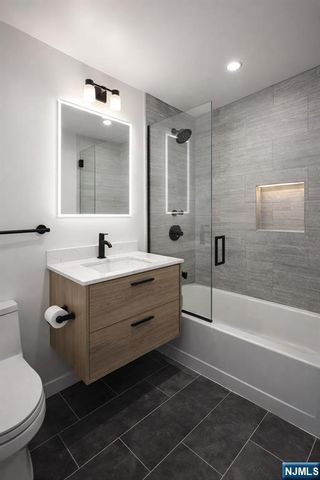 80 Union Place, Ridgefield Park, NJ 07660