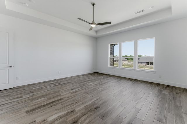 815 Valley Ridge Road, Van Alstyne, TX 75495