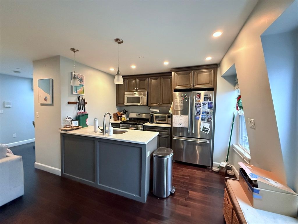 795 East 3rd St 3, Boston, MA 02127