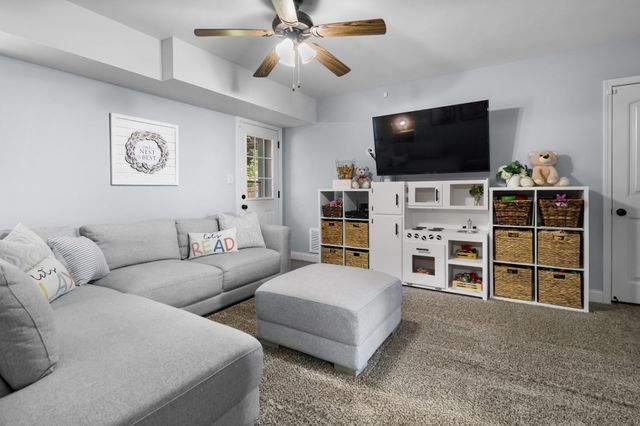 773 Banister Dr, Clarksville, TN 37042