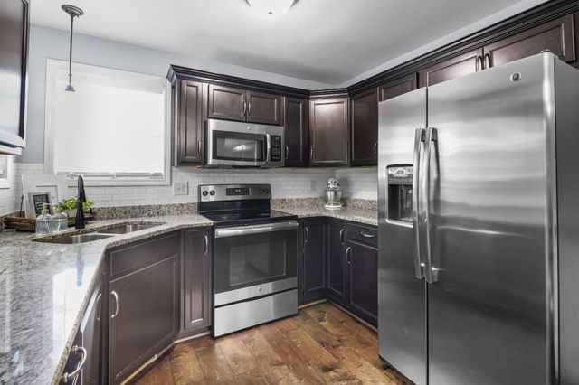 773 Banister Dr, Clarksville, TN 37042