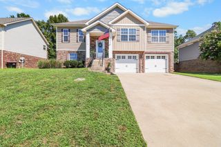 773 Banister Dr, Clarksville, TN 37042