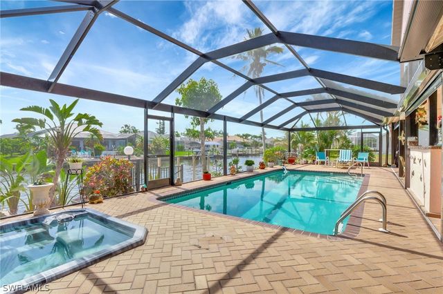 4607 SW 5th PL, Cape Coral, FL 33914