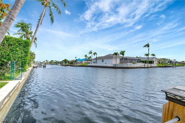 4607 SW 5th PL, Cape Coral, FL 33914