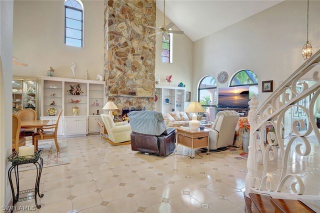 4607 SW 5th PL, Cape Coral, FL 33914