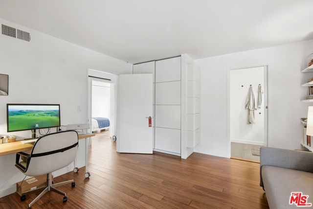12629 Caswell Avenue 14, Los Angeles, CA 90066