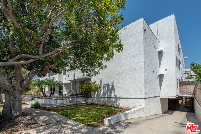 12629 Caswell Avenue 14, Los Angeles, CA 90066