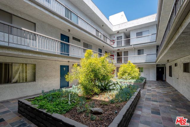 12629 Caswell Avenue 14, Los Angeles, CA 90066