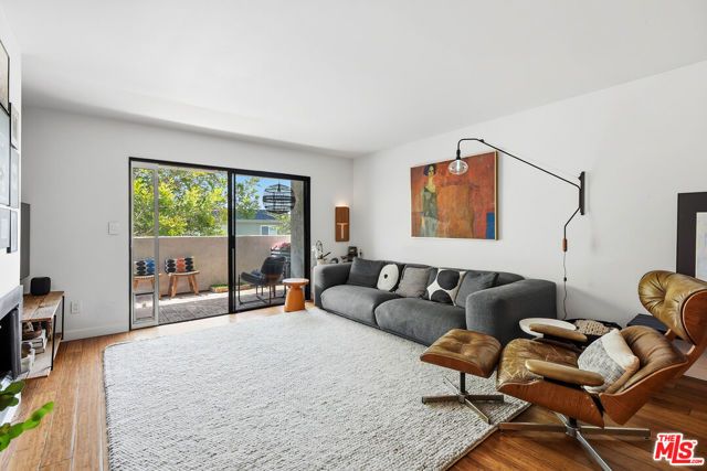 12629 Caswell Avenue 14, Los Angeles, CA 90066