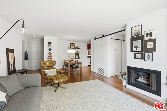 12629 Caswell Avenue 14, Los Angeles, CA 90066