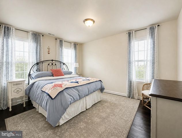 1746 BEACON LN, Warrington, PA 18976