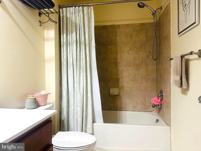 1746 BEACON LN, Warrington, PA 18976
