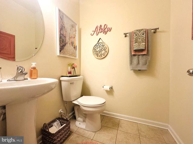 1746 BEACON LN, Warrington, PA 18976