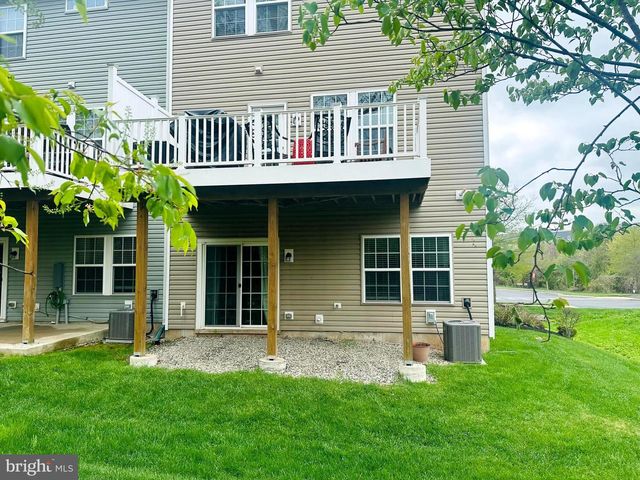 1746 BEACON LN, Warrington, PA 18976