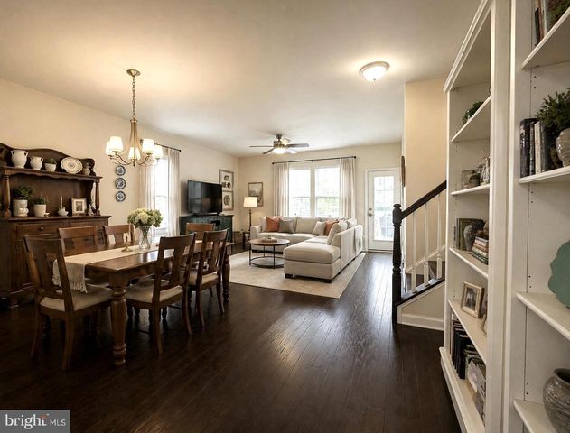 1746 BEACON LN, Warrington, PA 18976