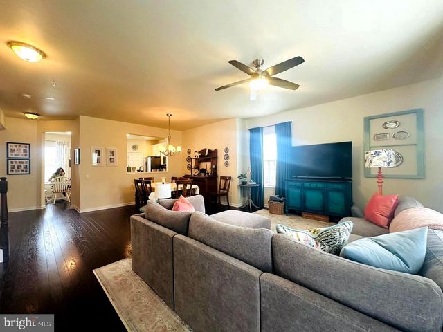 1746 BEACON LN, Warrington, PA 18976