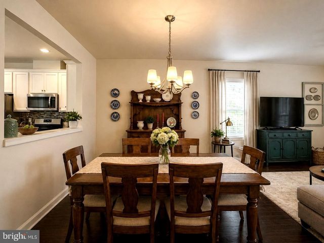 1746 BEACON LN, Warrington, PA 18976