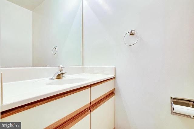 1645 OAK SPRING WAY, Reston, VA 20190