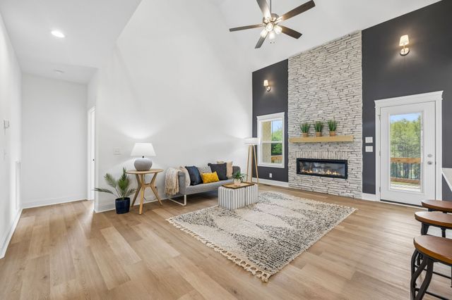 1065 Gholson Road, Clarksville, TN 37043