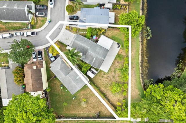 133 SW 159th Way, Sunrise, FL 33326