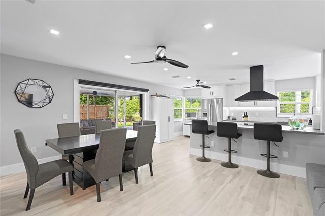 133 SW 159th Way, Sunrise, FL 33326