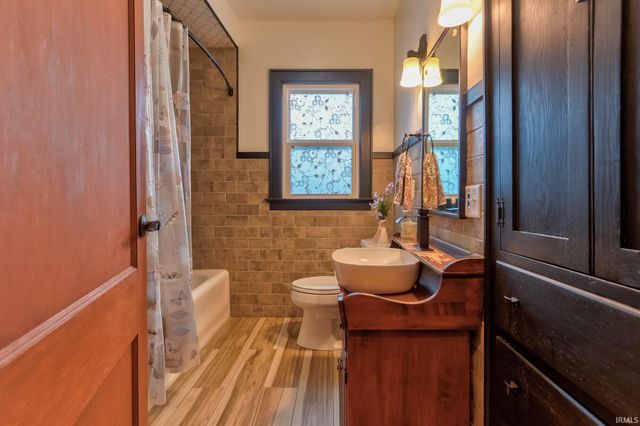 410 Richardt Avenue, Evansville, IN 47711