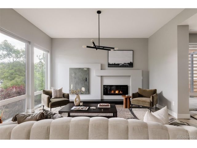 8910 Beekman Pl, Denver, CO 80238