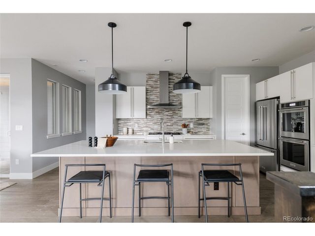 8910 Beekman Pl, Denver, CO 80238
