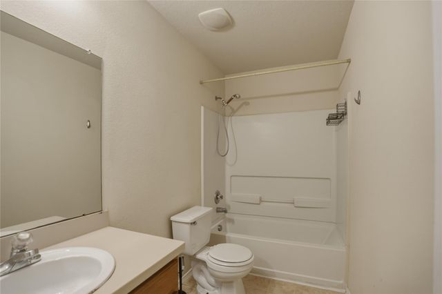 630 Kiley Drive, Houston, TX 77073