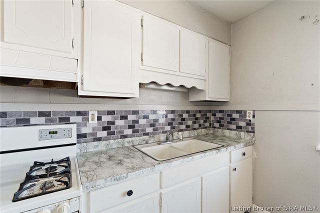 2016 Bono Road, New Albany, IN 47150