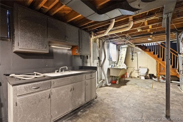 2016 Bono Road, New Albany, IN 47150