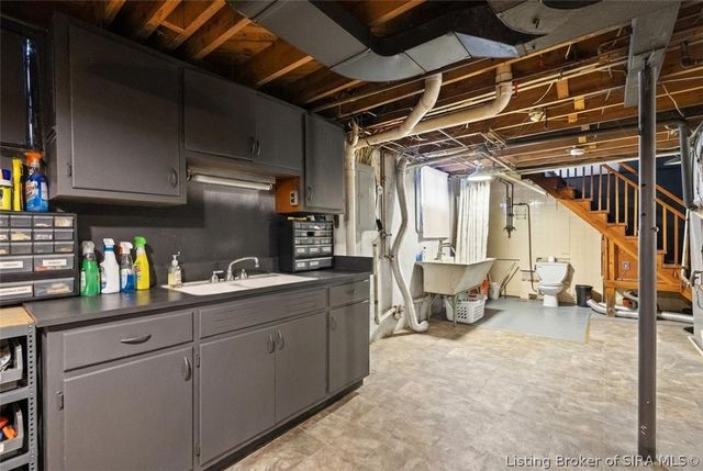 2016 Bono Road, New Albany, IN 47150