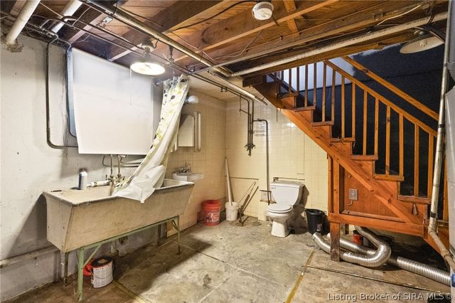 2016 Bono Road, New Albany, IN 47150